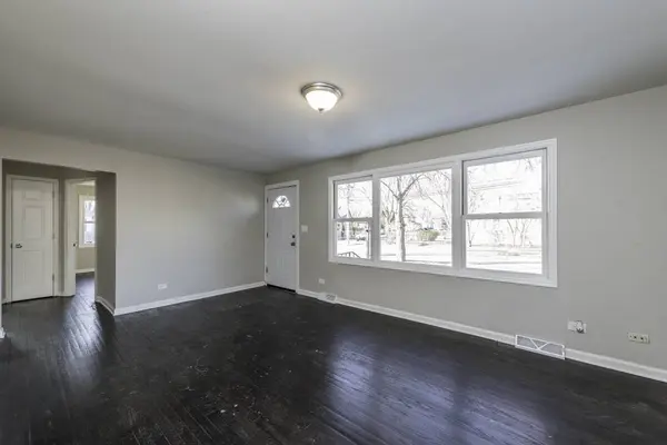 821 12th Street, North Chicago, IL 60064