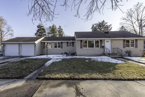 821 12th Street, North Chicago, IL 60064