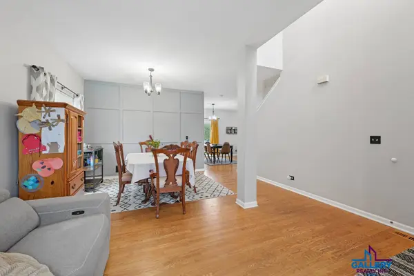 3125 Shenandoah Drive, Carpentersville, IL 60110