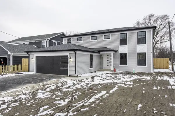 2920 22nd Place, North Chicago, IL 60064