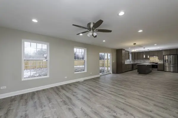 2920 22nd Place, North Chicago, IL 60064