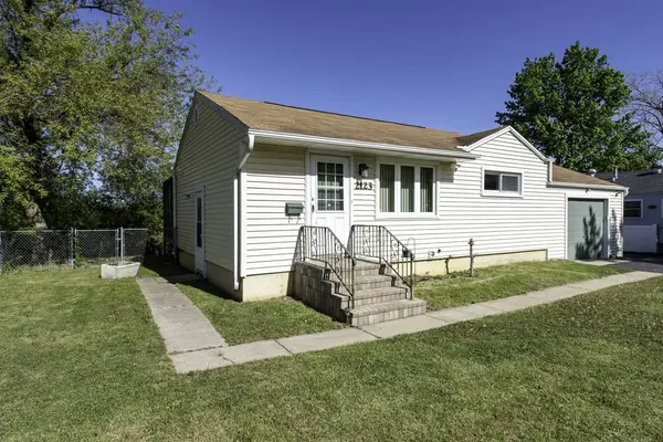 2123 N McAree Road, Waukegan, IL 60087
