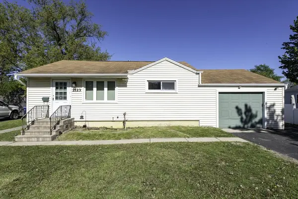 2123 N McAree Road, Waukegan, IL 60087