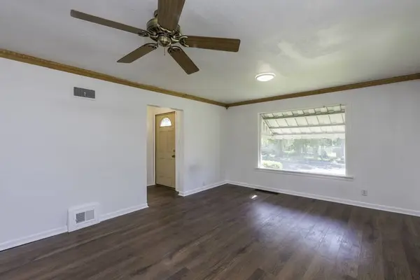 903 S Mcalister Avenue, Waukegan, IL 60085
