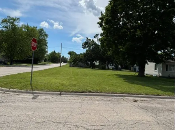 3250 Gilboa AVE, Zion, IL 60099