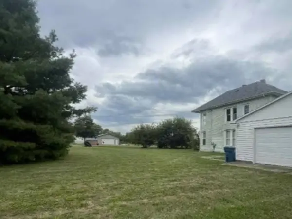 99 Prairie ST, Cornell, IL 61319