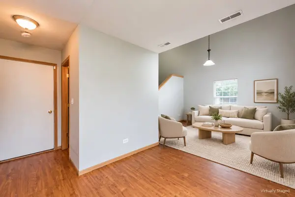 1515 Anderson TRL, Zion, IL 60099