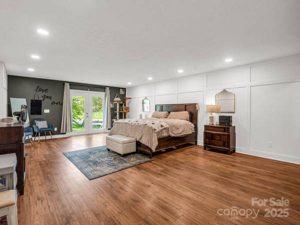 88 N Valley ST, Marion, NC 28752