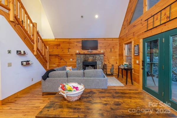 100 Candlemaker TRL, Maggie Valley, NC 28751