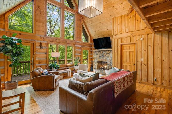 2255 Wolf Laurel RD, Mars Hill, NC 28754