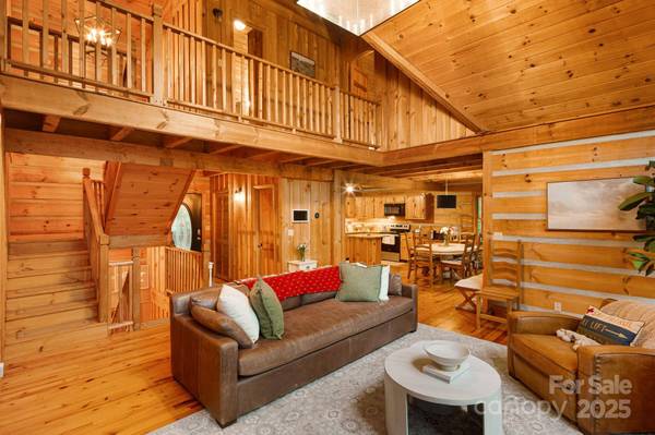 2255 Wolf Laurel RD, Mars Hill, NC 28754