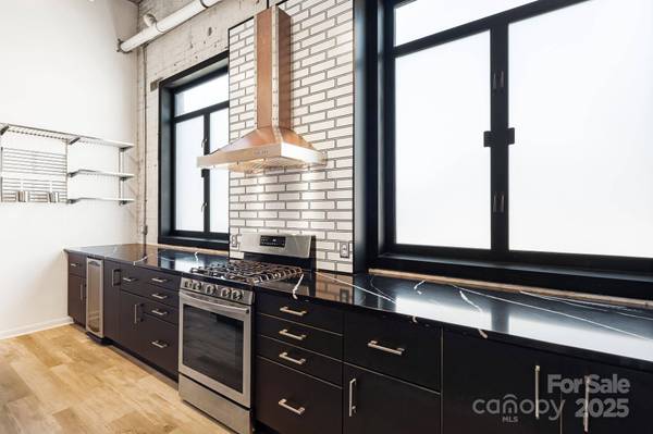 215 S Jefferson AVE #107, West Jefferson, NC 28694