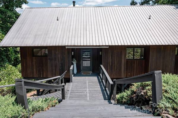 126 North Ridge DR, Marion, NC 28752