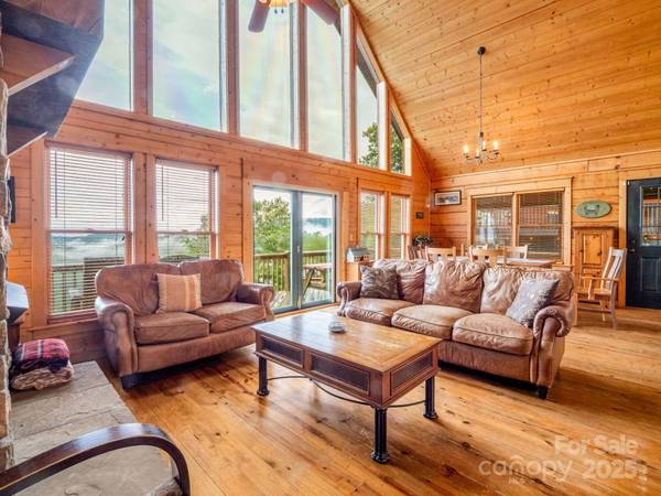 161 Scenic Wolf DR, Mars Hill, NC 28754