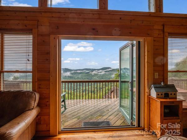 161 Scenic Wolf DR, Mars Hill, NC 28754