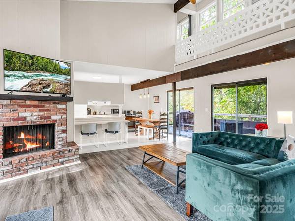 486 Oxford RD, Lake Junaluska, NC 28745