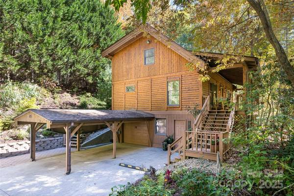 15 Coneflower CT, Black Mountain, NC 28711