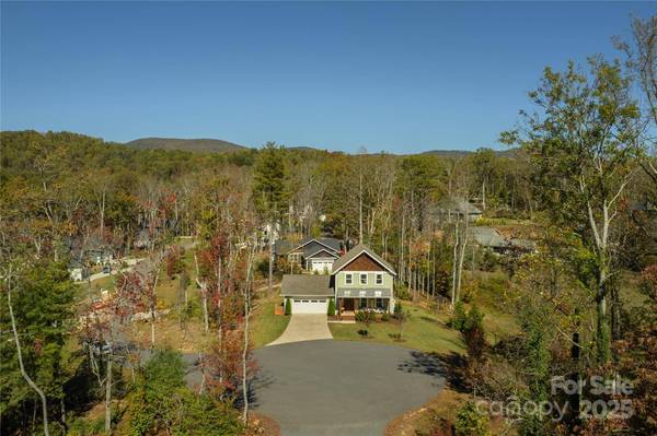 40 Ted Linn DR, Fairview, NC 28730