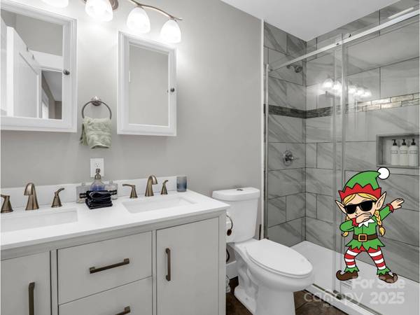 109 Elf Haven LN, Weaverville, NC 28787