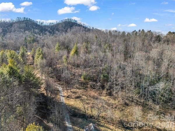 530 Mine Creek RD, Bakersville, NC 28705