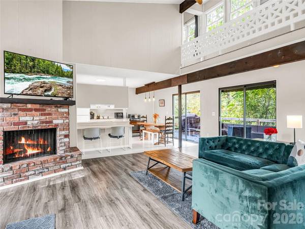 486 Oxford RD, Lake Junaluska, NC 28745
