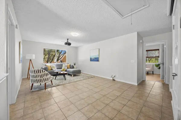 1649 Jerusalem DR, Round Rock, TX 78664