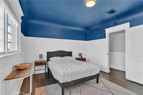 8319 S Van Ness Ave, Inglewood, CA 90305-1546