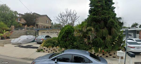 2431 Santa Ana Avenue, Costa Mesa, CA 92627