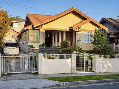 209 North Carondelet Street, Los Angeles, CA 90026
