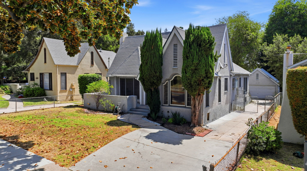 1250 North El Molino Avenue, Pasadena, CA 91104
