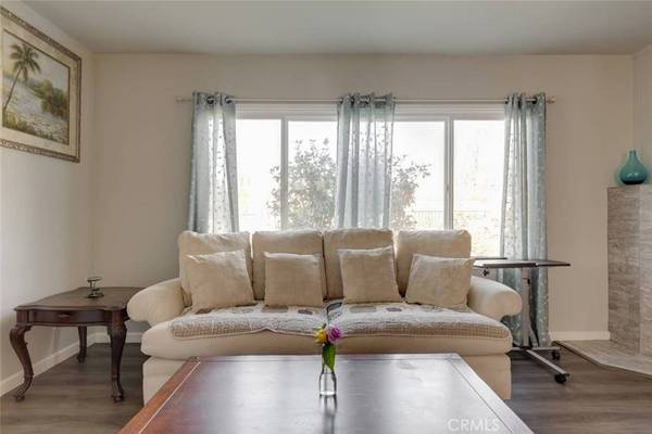 11956 Hatteras ST, Valley Village, CA 91607