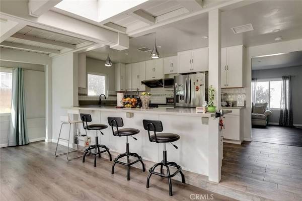 11956 Hatteras ST, Valley Village, CA 91607