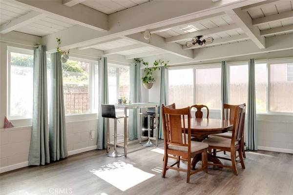 11956 Hatteras ST, Valley Village, CA 91607