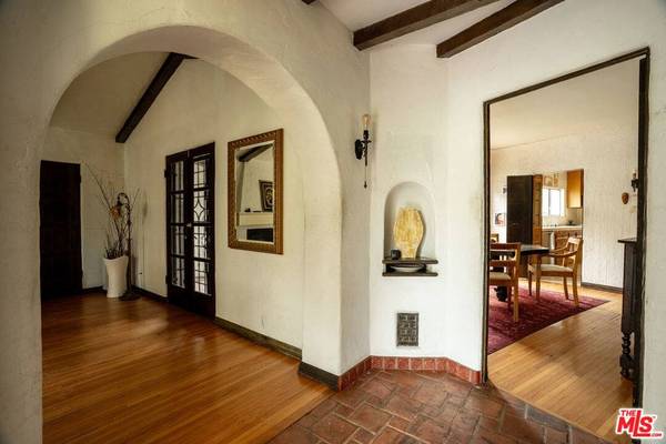 1016 Keniston AVE, Los Angeles, CA 90019