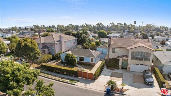 12616 Bonaparte AVE, Los Angeles, CA 90066