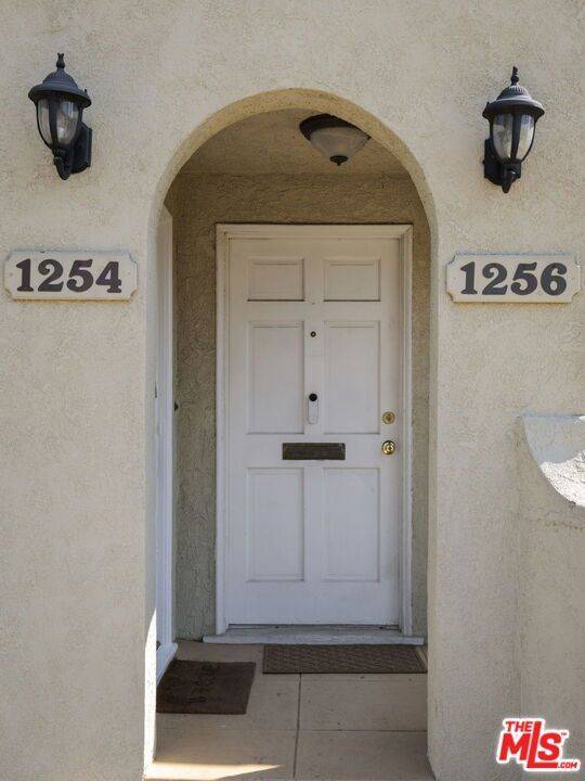 1254 S Tremaine AVE, Los Angeles, CA 90019