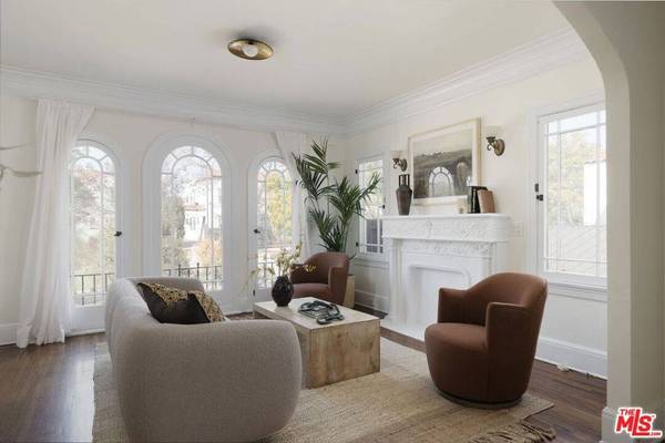 1254 S Tremaine AVE, Los Angeles, CA 90019