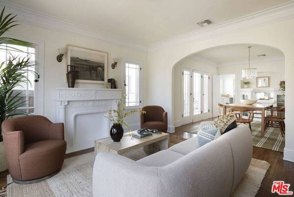 1254 S Tremaine AVE, Los Angeles, CA 90019