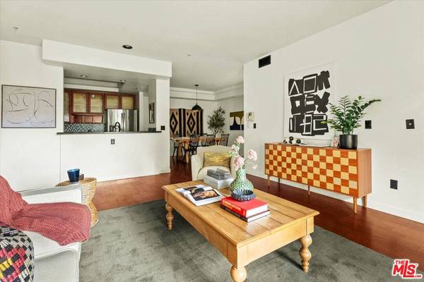 417 S Westmoreland AVE #404, Los Angeles, CA 90020