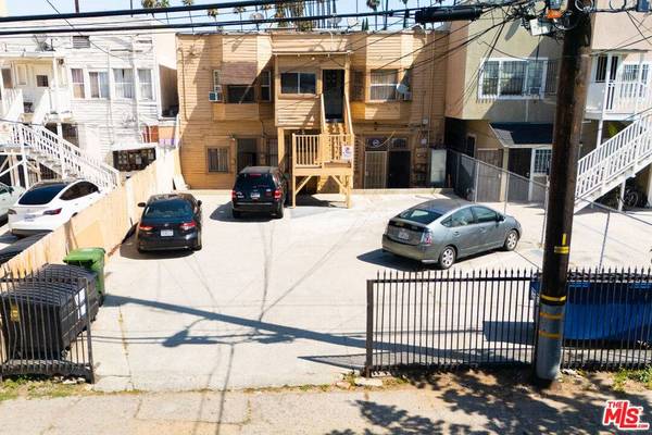 2216 W Jefferson BLVD, Los Angeles, CA 90018