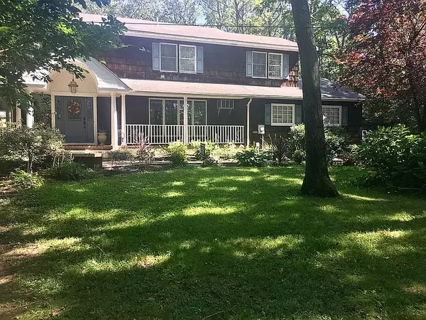 Northport, NY 11768-2650,7 Salonga Woods Rd