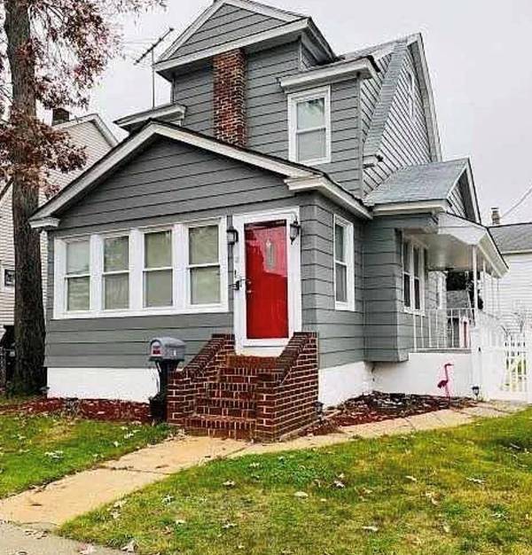 17 Sapir ST, Valley Stream, NY 11580