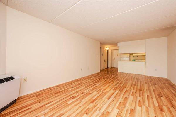 725 Miller AVE #330, Freeport, NY 11520