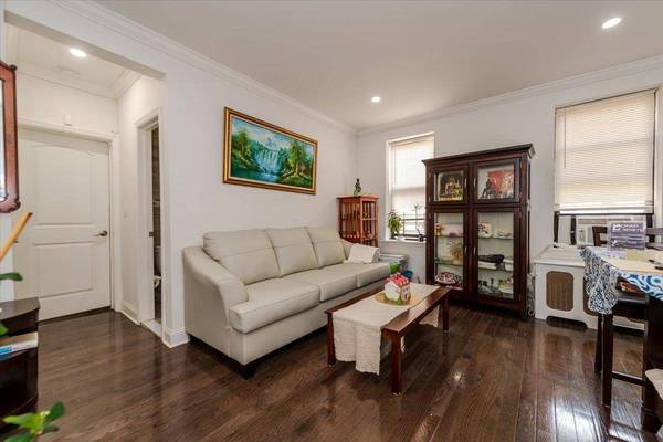 37-21 80th ST #4-H, Jackson Heights, NY 11372