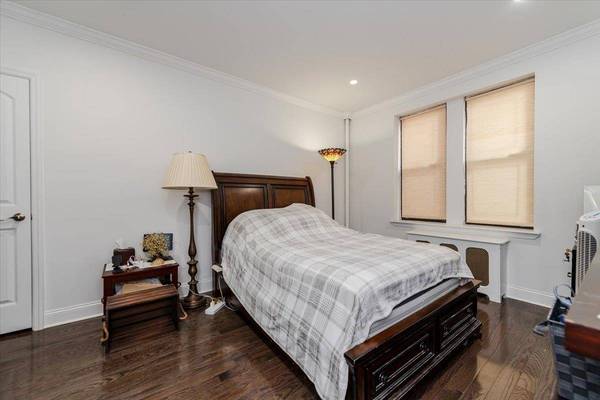 37-21 80th ST #4-H, Jackson Heights, NY 11372