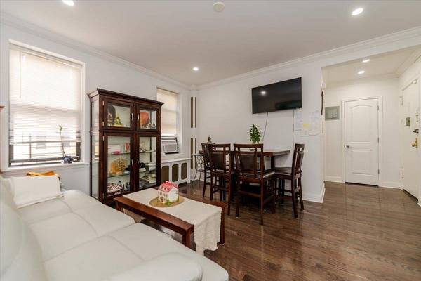 37-21 80th ST #4-H, Jackson Heights, NY 11372