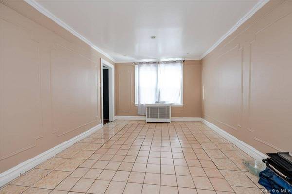 114-64 198th ST, Saint Albans, NY 11412