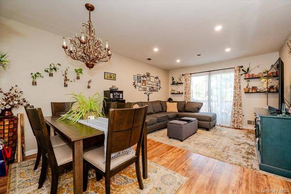 615 Broadway #76, Amityville, NY 11701