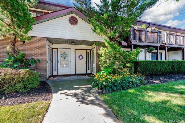 615 Broadway #76, Amityville, NY 11701