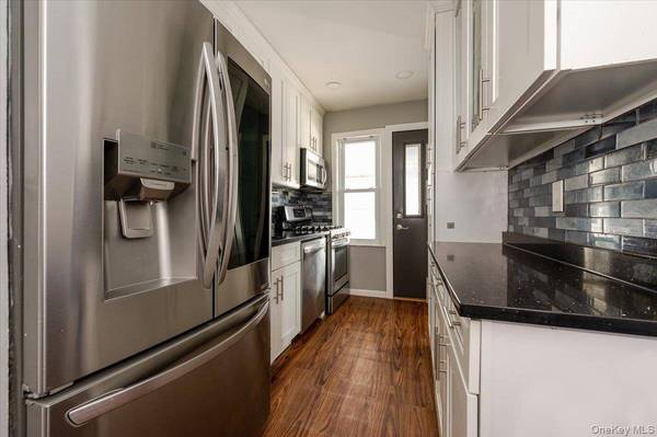 114-64 198th ST, Saint Albans, NY 11412